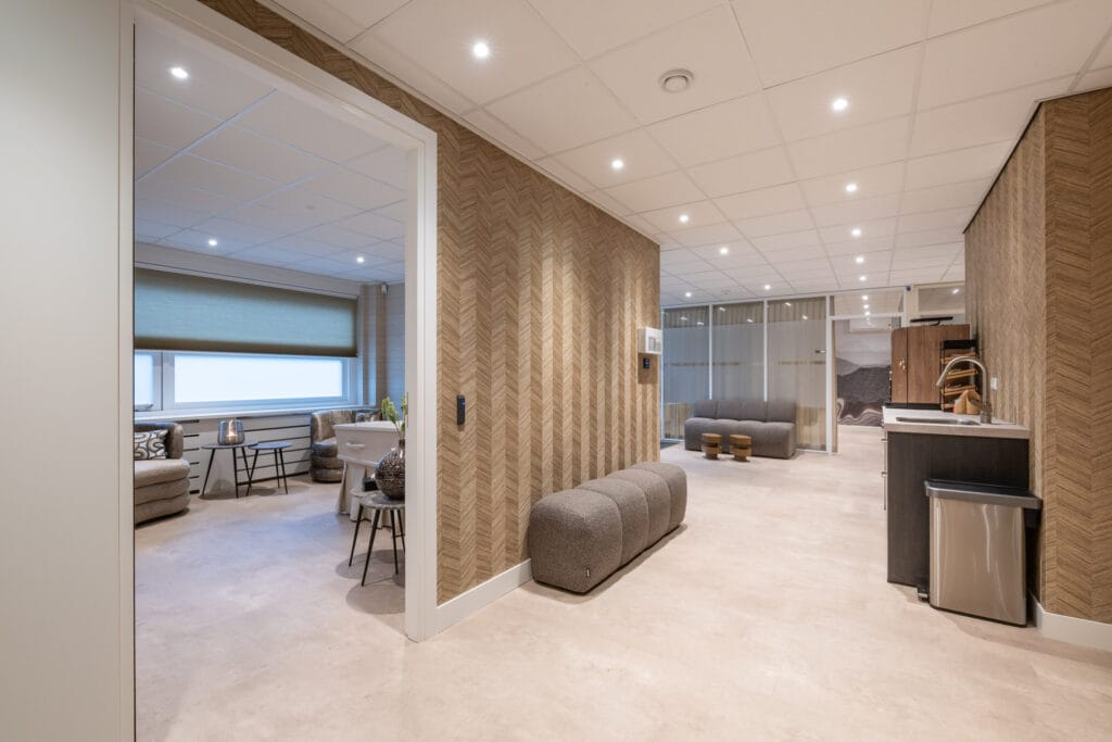 Funeral Care Midden uitvaartcentrum PC Staalweg 118 in Bilthoven